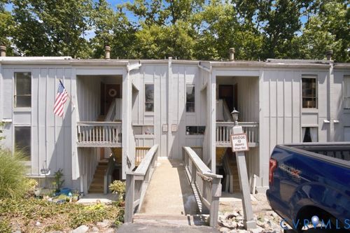 10270 Iron Mill Rd, North Chesterfield, VA, 23235-3945 | Card Image