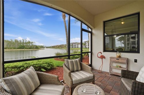 4812-9560 Trevi Ct, NAPLES, FL, 34113-8397 | Card Image