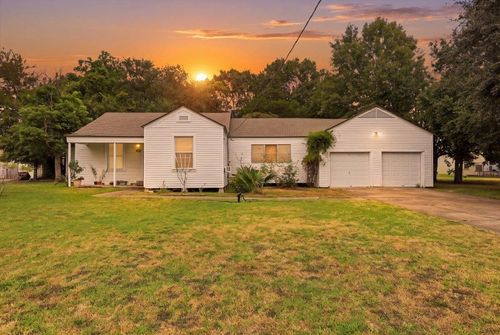 150 Canal St, Bridge City, TX, 77611-2502 | Card Image