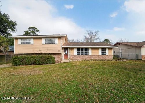 774 Sharon Hills Dr, Biloxi, MS, 39532-4314 | Card Image