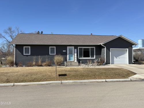 175 Secarse Dr, Valley City, ND, 58072-2105 | Card Image