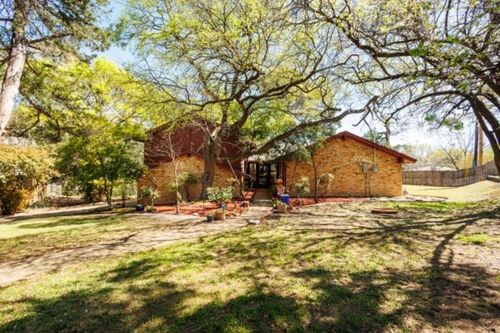 1446 Cardinal Creek Dr, Duncanville, TX, 75137-3107 | Card Image