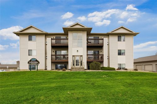 10-3060 Wilson Avenue Se, Cedar Rapids, IA, 52404 | Card Image