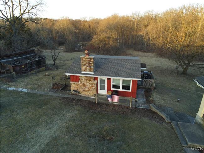 4149 Coplay Creek Rd, House other with 6 bedrooms, 2 bathrooms and null parking in Schnecksville PA | Image 4