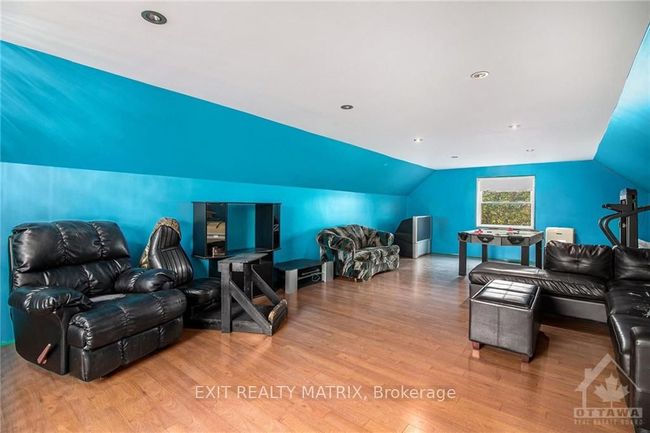 1991 Finch Winchester Boundary Rd, House other with 2 bedrooms, 4 bathrooms and 12 parking in Chesterville ON | Image 5