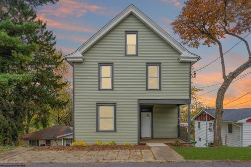 824 Louise Ave, Morgantown, WV, 26505-5716 | Card Image