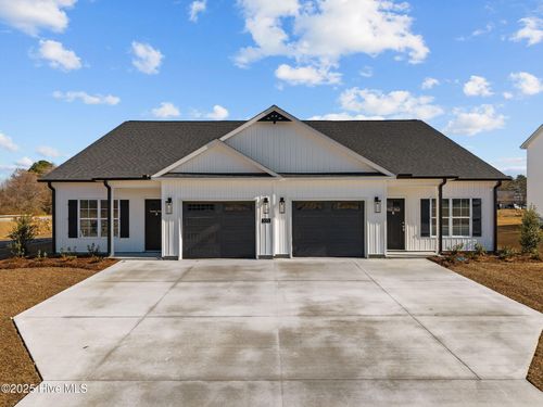 a-105 Lady O Dr, Greenville, NC, 27834-3378 | Card Image