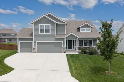 1485 162nd Cir, Basehor, KS, 66007-6800 | Card Image