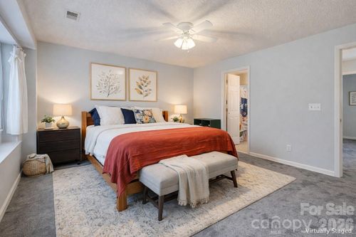 5925 Prescott Ct, Charlotte, NC, 28269-1336 | Card Image