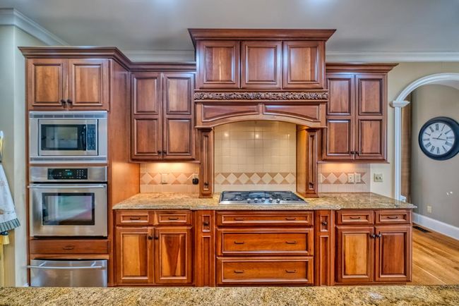 122 Fairway Acres Dr, Home with 7 bedrooms, 5 bathrooms and 3 parking in Dunmor KY | Image 31