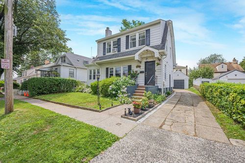 28 Clayton Pl, Yonkers, NY, 10704-2712 | Card Image