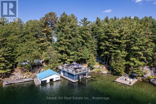 29SL4 Clifton Island, Muskoka Lakes (Watt), ON, P0G1G0 | Card Image