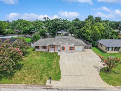 304 Dunn St, Bryan, TX, 77801-3403 | Card Image