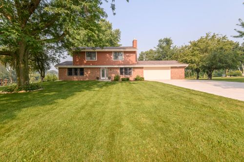562 Alpine Ln, Campbellsport, WI, 53010-3223 | Card Image