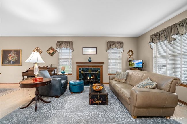 1365 Amaranth Dr, House other with 3 bedrooms, 3 bathrooms and 2 parking in Naperville IL | Image 6
