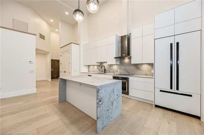 PH05 - 112 King St E, House attached with 2 bedrooms, 3 bathrooms and 1 parking in Hamilton ON | Image 10