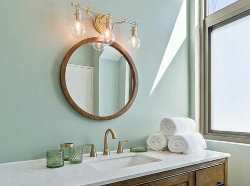 20 Franklin Hts, Rochester, NH, 03867-2443 | Card Image