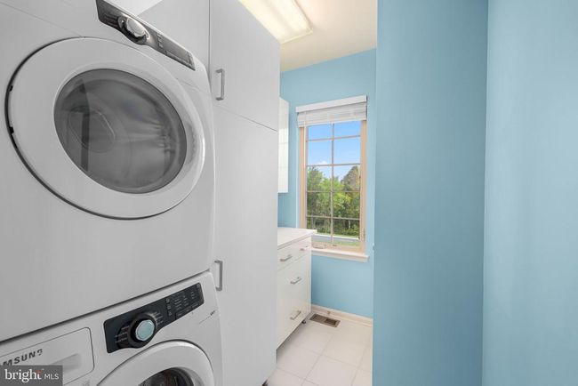 42294 Peregrine Ter, Townhouse with 4 bedrooms, 4 bathrooms and null parking in BRAMBLETON VA | Image 23