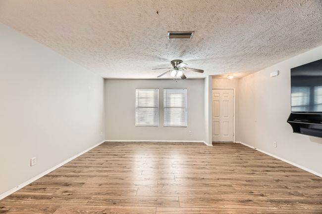 5853 Monroe Xing, Townhouse with 2 bedrooms, 3 bathrooms and 2 parking in Antioch TN | Image 5