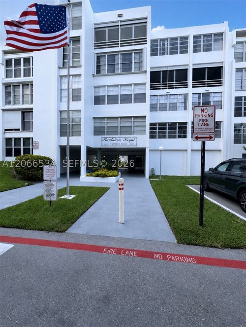 b17-6901 Cypress Rd, Plantation, FL, 33317-2373 | Card Image