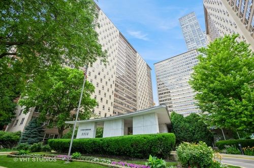 205a-3950 N Lake Shore Dr, Chicago, IL, 60613-5590 | Card Image