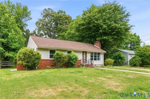 311 Holly Hill Dr, Petersburg, VA, 23805-2552 | Card Image