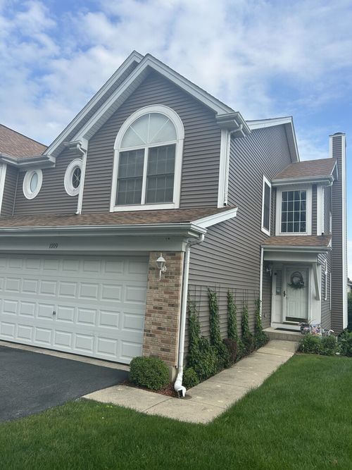 1009 E Wilson Ave, Lombard, IL, 60148-3765 | Card Image