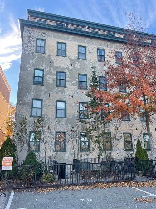 unit-406-426 Mount Hope St, North Attleboro, MA, 02760-3968 | Card Image