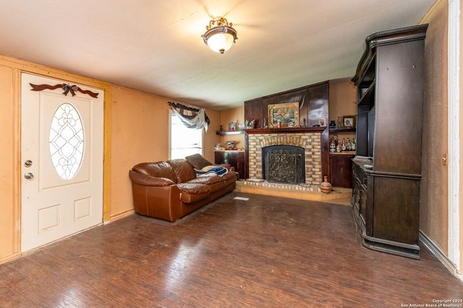 989 Oil Wl, Home with 3 bedrooms, 2 bathrooms and null parking in Pipe Creek TX | Image 16