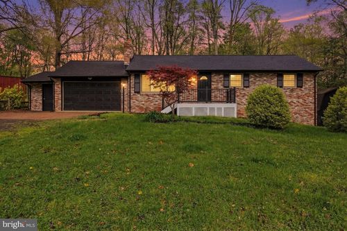 96 Sandy Ridge Rd, Fredericksburg, VA, 22405-3553 | Card Image