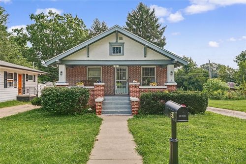 33 Delaware Ave, Danville, IL, 61832-6109 | Card Image