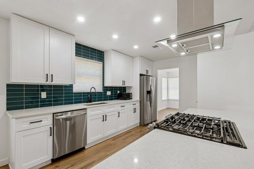 1900 Rampart Cir, Austin, TX, 78727-4452 | Card Image