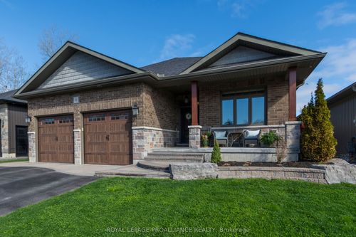 6 Sylvan St, Trenton, ON, K8V0C6 | Card Image