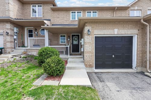 2057 Osbond Rd, Innisfil, ON, L9S0B6 | Card Image