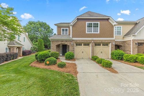 8505 Loxton Cir, Charlotte, NC, 28214-9062 | Card Image