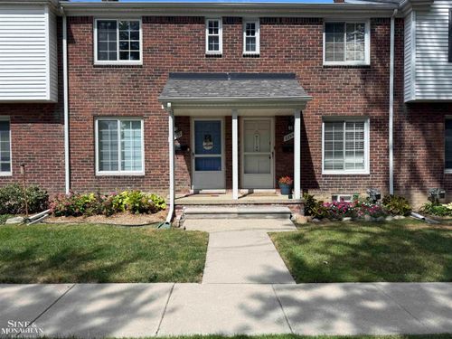 22951 Grayling St, Hamtramck, MI, 48212 | Card Image