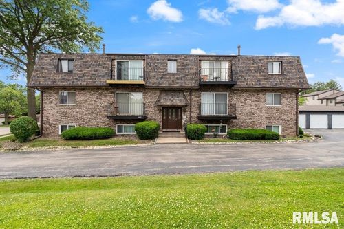 apt-4-3069 4th St, Moline, IL, 61265-5976 | Card Image