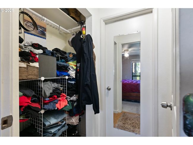 151 Treehill Loop, Condo with 2 bedrooms, 2 bathrooms and null parking in Eugene OR | Image 36