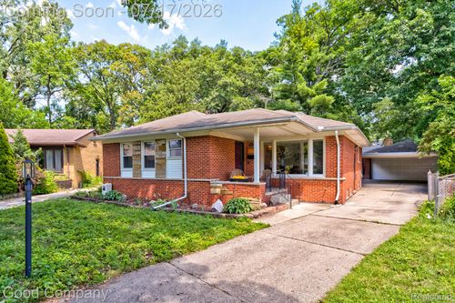 24310 Manistee St, Oak Park, MI, 48237-1795 | Card Image