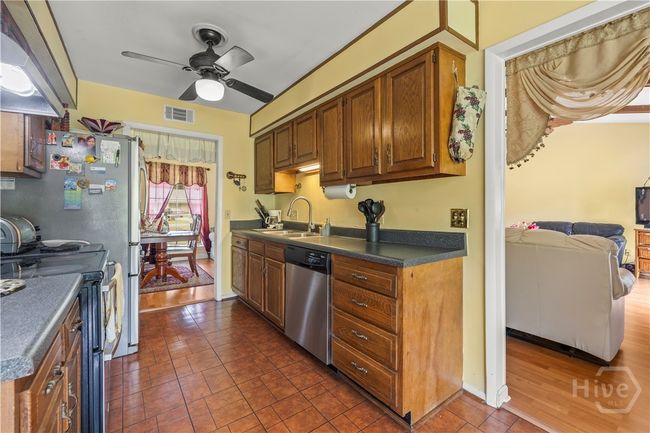 10524 Gray Fox Way, House other with 3 bedrooms, 2 bathrooms and null parking in Savannah GA | Image 14