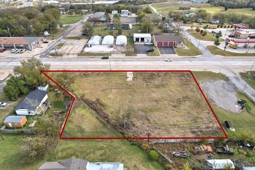 904 9th St, Sapulpa, OK, 74066-2216 | Card Image