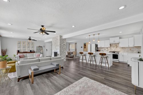 5817 Western Trl, Albuquerque, NM, 87120-1701 | Card Image
