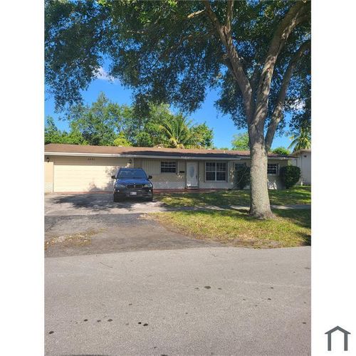 4891 Nw 7th Dr, Plantation, FL, 33317-1454 | Card Image
