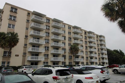 apt-509-1831 Ne 38th St, Oakland Park, FL, 33308-6252 | Card Image