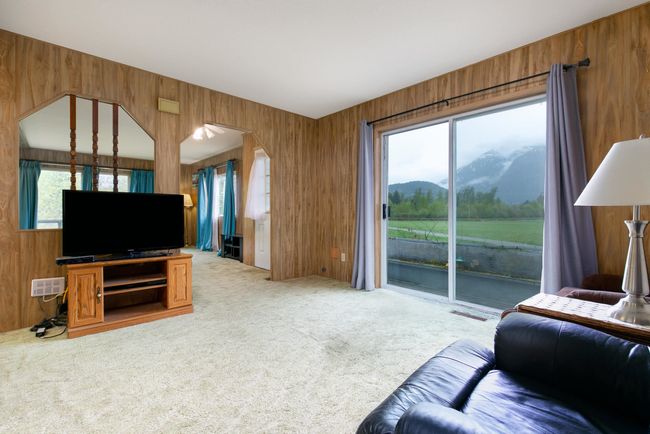 1691 Highway 99, House other with 2 bedrooms, 2 bathrooms and 2 parking in Pemberton BC | Image 17