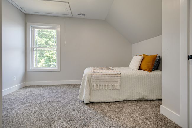 1020 Loggins Rd, House other with 4 bedrooms, 3 bathrooms and 1 parking in Charlotte TN | Image 23