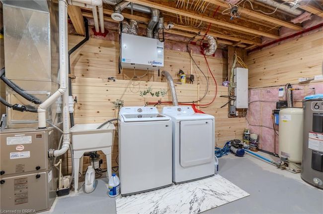 564 Adams Rd, House other with 3 bedrooms, 1 bathrooms and 17 parking in Mattawa ON | Image 37