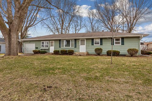 837 Turril St, Le Sueur, MN, 56058-2321 | Card Image