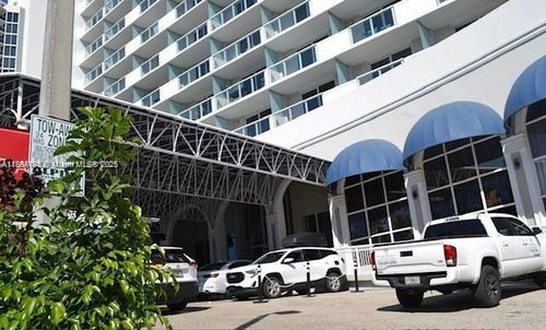 729-19201 Collins Ave, Sunny Isles Beach, FL, 33160-2202 | Card Image