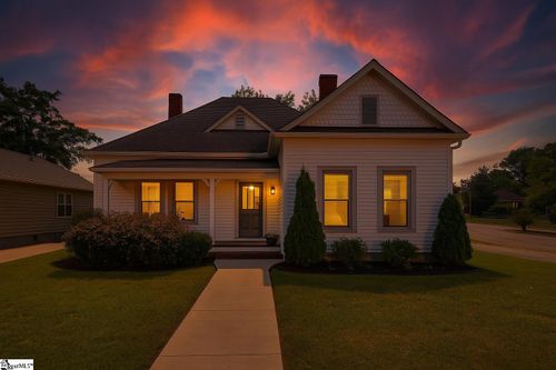 825 Green Ave, Greenville, SC, 29605-4160 | Card Image